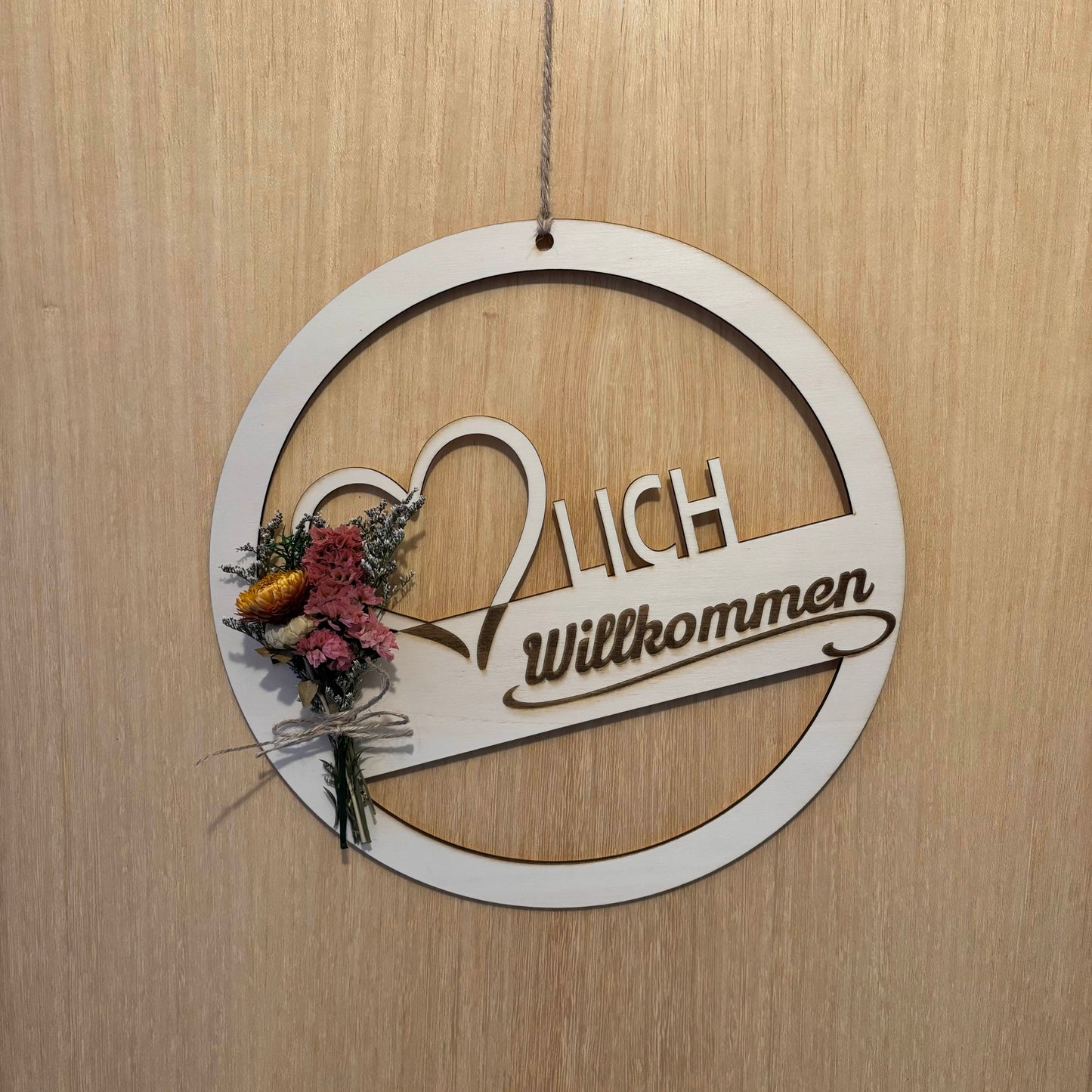 Türschild "Herzlich Willkommen"