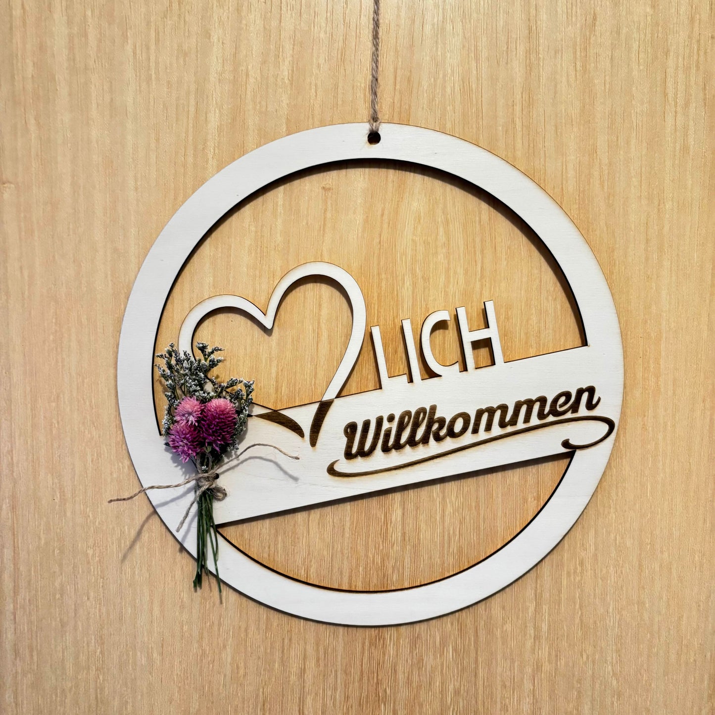 Türschild "Herzlich Willkommen"